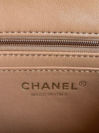 CHANEL FLAP BAG 20 IN BRONZE BROWN LAMBSKIN WITH HANDLE- NEW