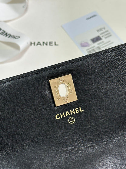 CHANEL FLAP BAG 18 WITH HANDLE IN BLACK CALFSKIN GOLD HARDWARE