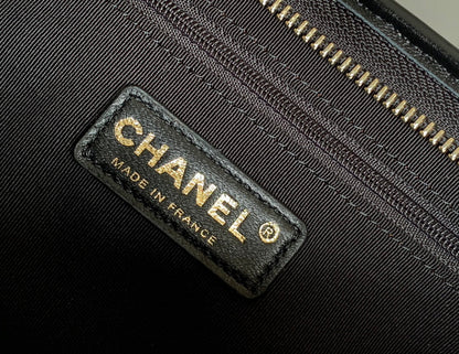 CHANEL 25S HOBO BAG 26 CM IN BLACK LAMBSKIN WITH GOLD HARDWARE
