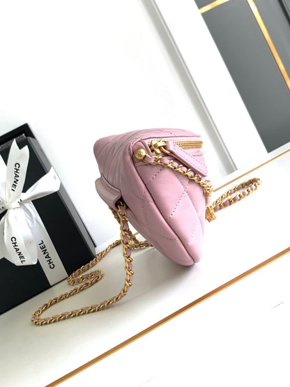 CHANEL WAIST 24 BAG IN LIGHT PINK CALFSKIN WITH PEARL CHAIN AND GOLD HARDWARE