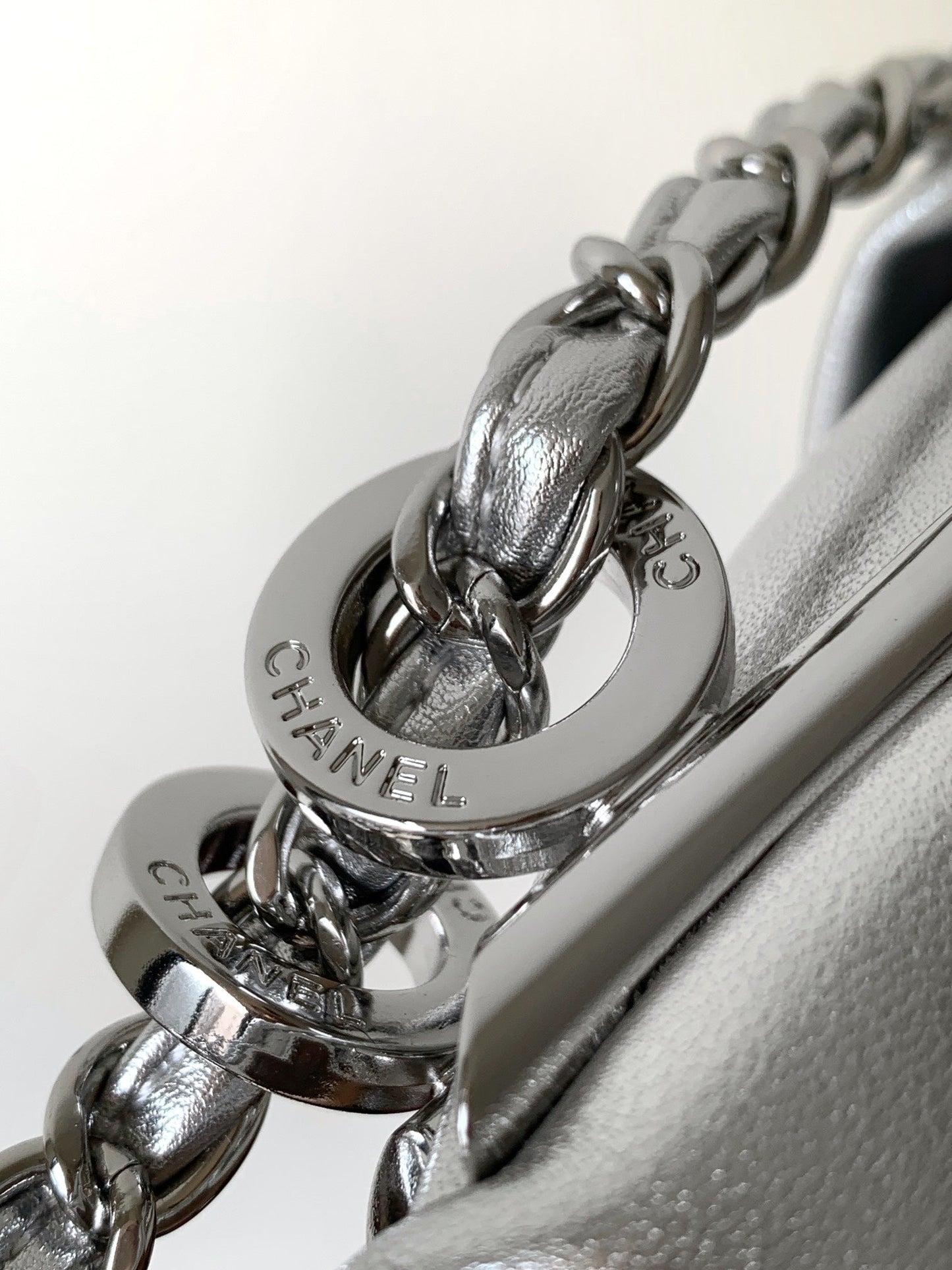 CHANEL 25S HOBO BAG 40 CM IN SILVER SMOOTH CALFSKIN