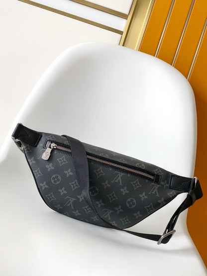 LOUIS VUITTON LV 25S DISCOVERY BUMBAG 44 IN BLACK NEON JADE MONOGRAM ECLIPSE CANVAS AND CALFSKIN