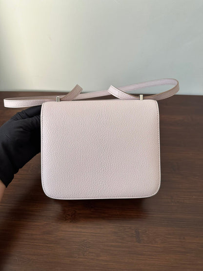 HERMES CONSTANCE 18 LIGHT PINK CHEVRE SILVER HARDWARE