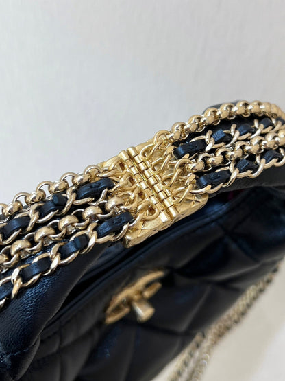 CHANEL HOBO 20 IN BLACK CALFSKIN GOLD HARDWARE