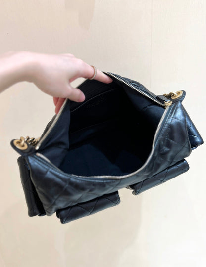 CHANEL QUILTED HOBO CARGO BAG 35 IN BLACK CALFSKIN GOLD CHAIN