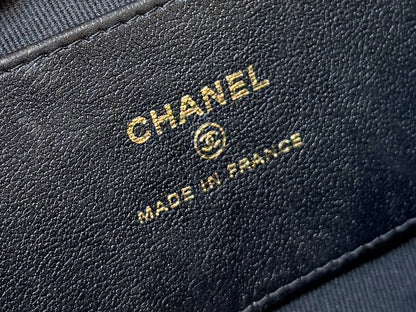 CHANEL QUILTED TOP HANDLE BAG 16 IN BLACK LAMBSKIN GOLD HARDWARE