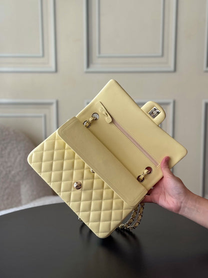 CHANEL 25S CLASSIC FLAP BAG 25 CM IN PALE BEIGE YELLOW LAMBSKIN WITH GOLD HARDWARE